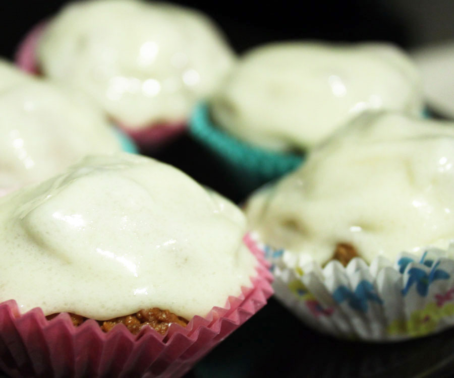 Cupcakes m. hvid frosting opskrift