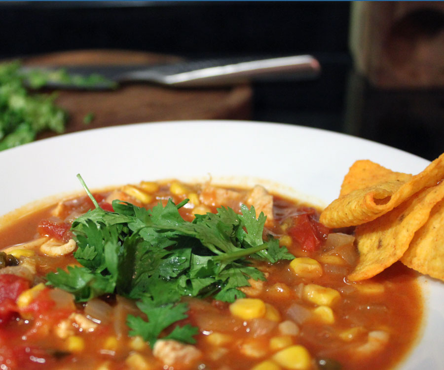 Mexicansk suppe med tortillachips 
